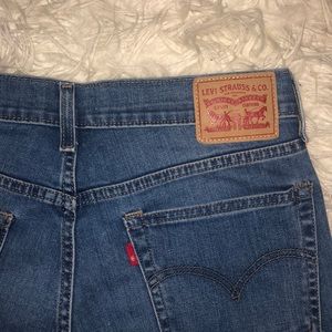 Levi’s Boyfriend Jeans